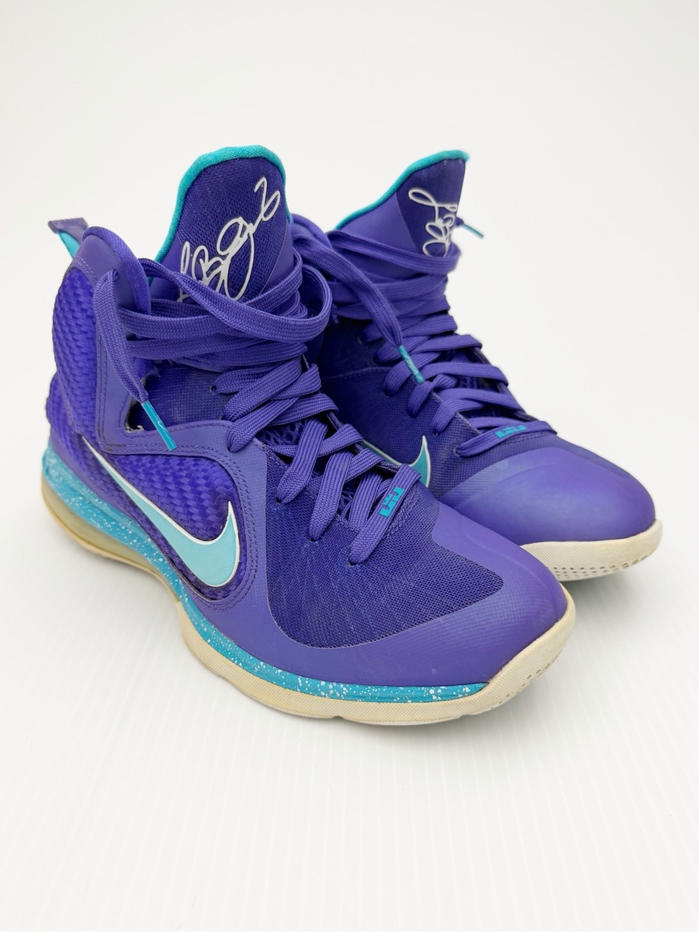 Nike LeBron 9 IX Summit Lake Hornets Purple Athletic Sneakers Shoes